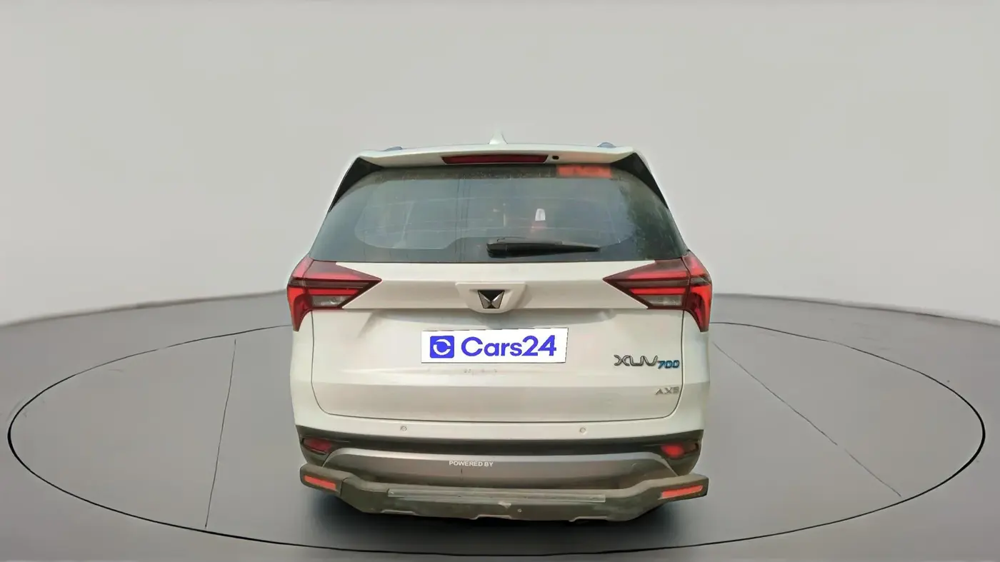 2022 Mahindra XUV700 AX 5 D MT 5 STR, Diesel, Manual, 14,00,000 km, exterior