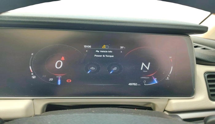 2022 Mahindra XUV700 AX 5 D MT 5 STR, Diesel, Manual, 49,782 km, interior