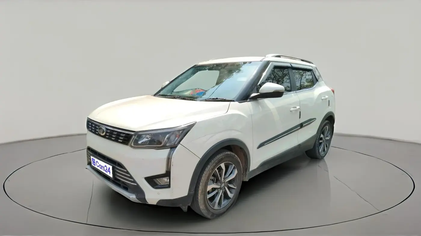 2019 Mahindra XUV300 W8 (O) 1.5 DIESEL AMT, Diesel, Automatic, 86,700 km, exterior