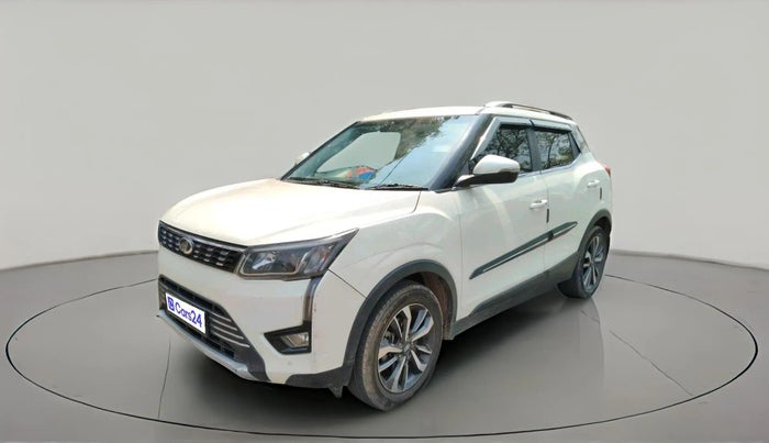 2019 Mahindra XUV300 W8 (O) 1.5 DIESEL AMT, Diesel, Automatic, 84,904 km, exterior