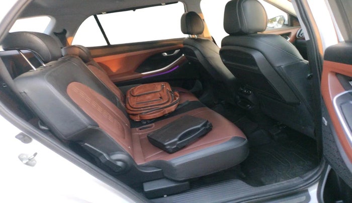 2024 Hyundai ALCAZAR PLATINUM 1.5 MT 7STR, Diesel, Manual, 59,674 km, interior