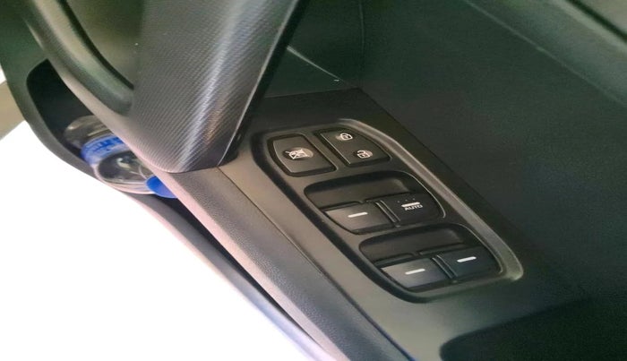 2017 Hyundai Creta SX PLUS 1.6 PETROL, Petrol, Manual, 75,258 km, interior