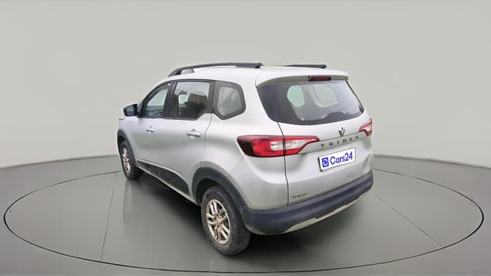 2021 Renault TRIBER RXT, Petrol, Manual, 48,259 km, exterior