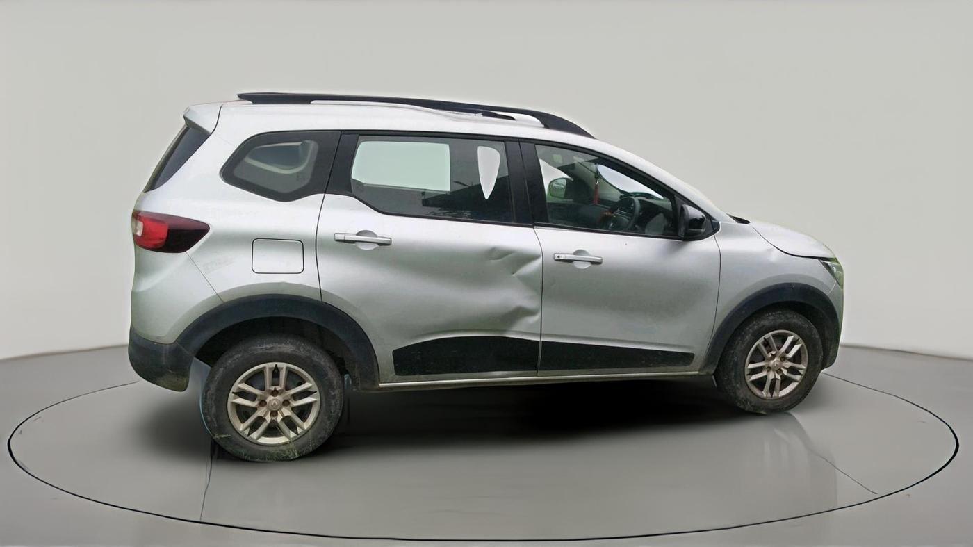 2021 Renault TRIBER RXT, Petrol, Manual, 48,259 km, exterior