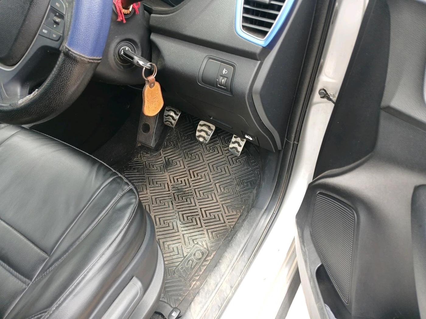 2018 Hyundai i20 Active 1.2 S, Petrol, Manual, 24,422 km, interior