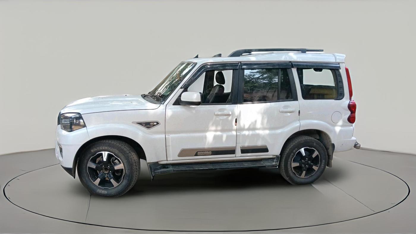 2024 Mahindra SCORPIO CLASSIC S11 7STR, Diesel, Manual, 46,498 km, exterior