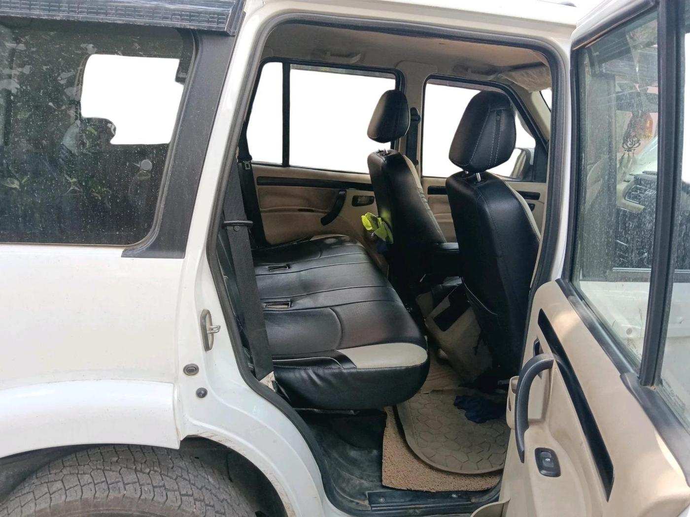 2024 Mahindra SCORPIO CLASSIC S11 7STR, Diesel, Manual, 46,498 km, interior