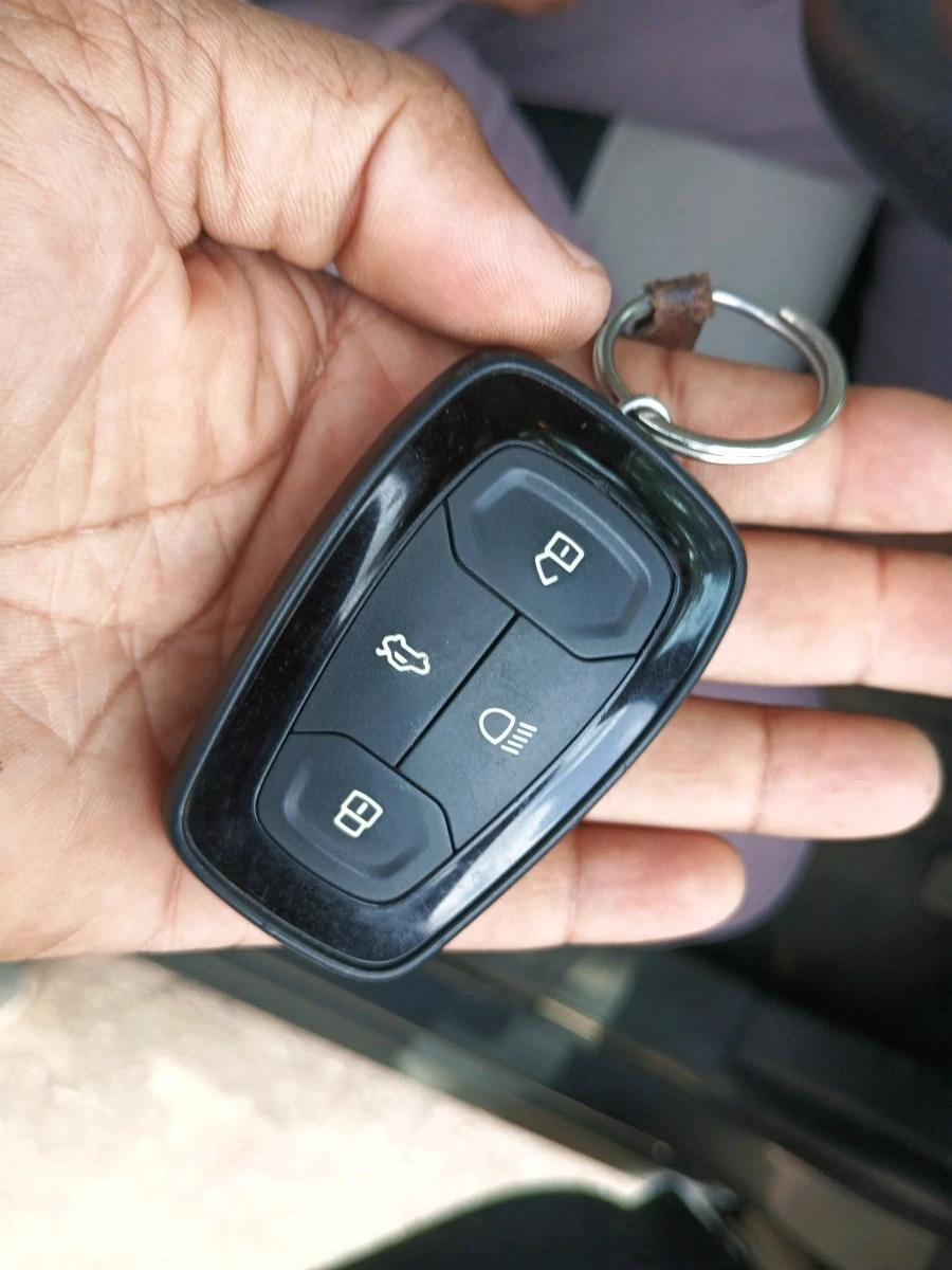 2021 Tata PUNCH CREATIVE  MT, Petrol, Manual, 55,220 km, interior