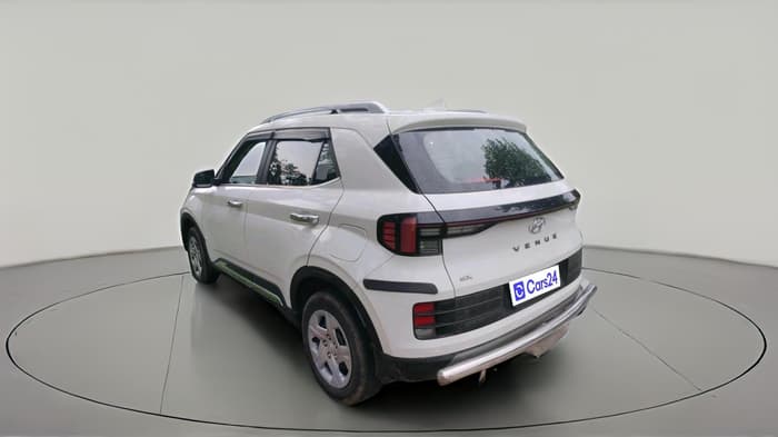 2022 Hyundai VENUE SX 1.2 PETROL, Petrol, Manual, 61,606 km, exterior