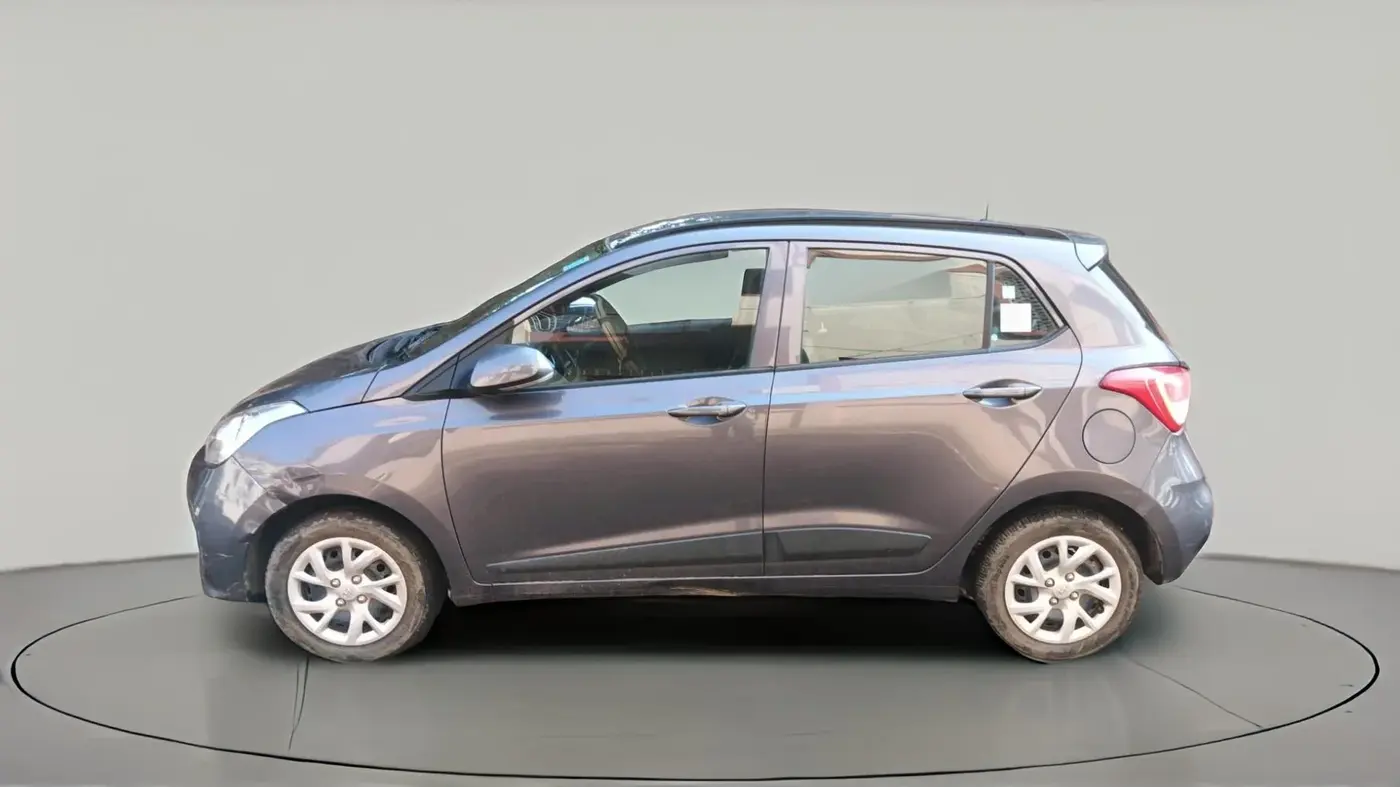 2017 Hyundai Grand i10 SPORTZ (O) 1.2 KAPPA VTVT, Petrol, Manual, 7,824 km, exterior