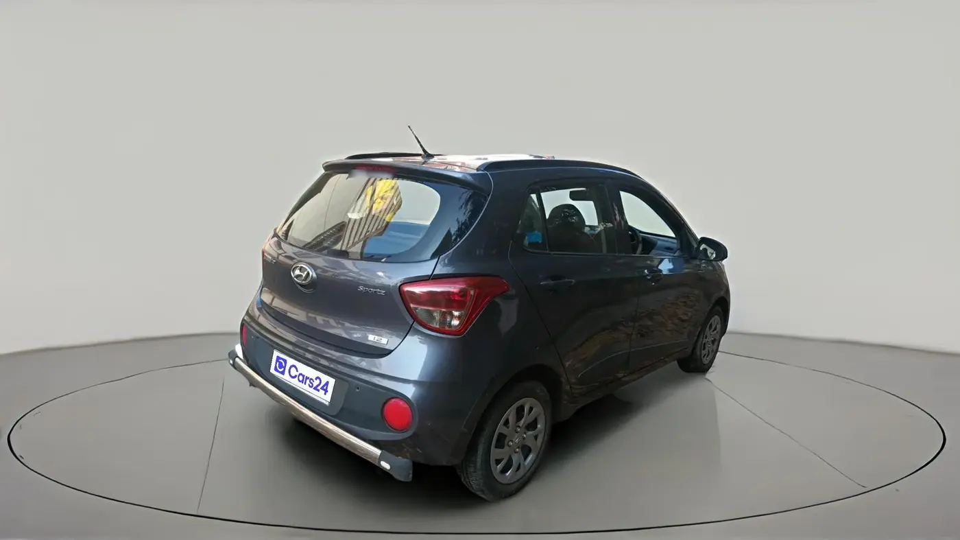 2017 Hyundai Grand i10 SPORTZ (O) 1.2 KAPPA VTVT, Petrol, Manual, 7,824 km, exterior