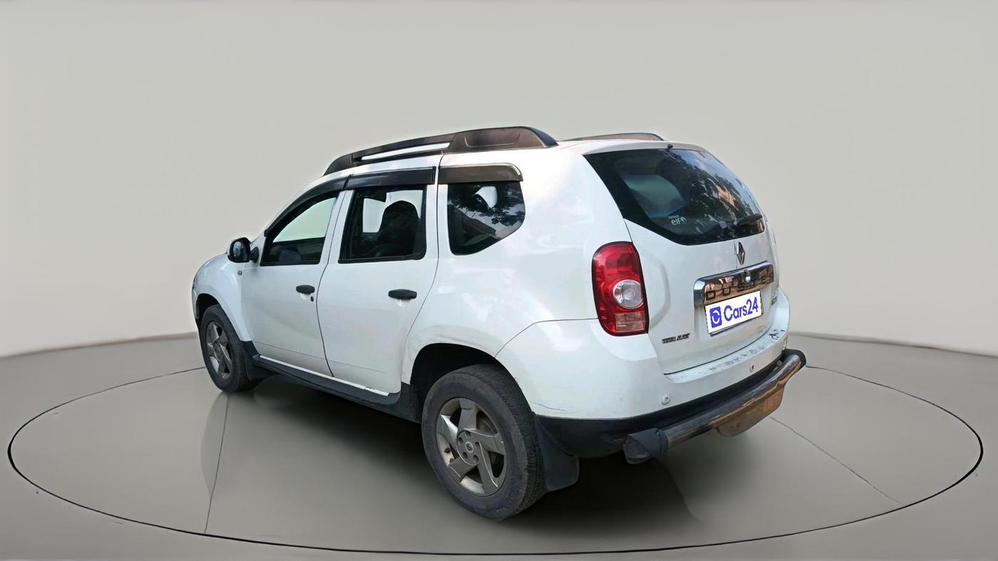 2015 Renault Duster 85 PS RXL DIESEL (OPT), Diesel, Manual, 2,39,768 km, exterior