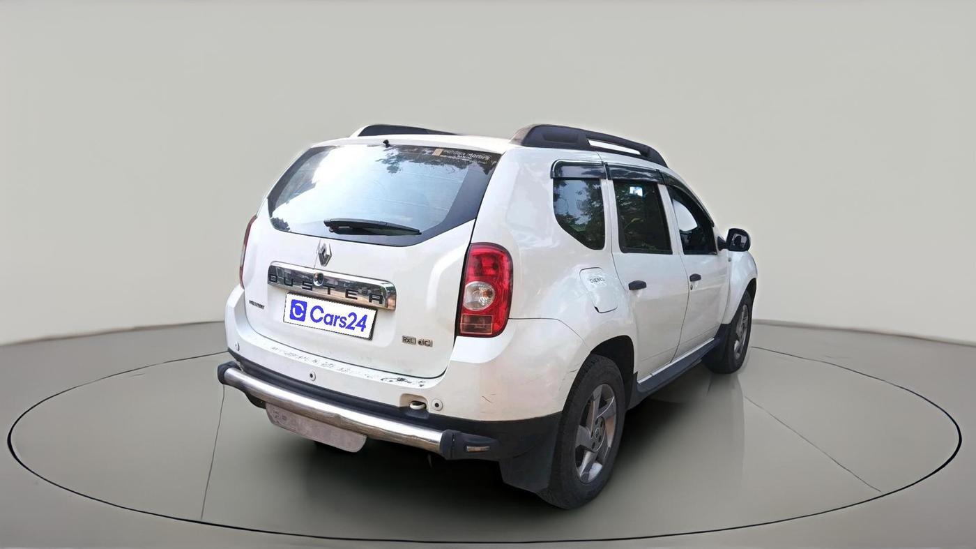 2015 Renault Duster 85 PS RXL DIESEL (OPT), Diesel, Manual, 2,39,768 km, exterior