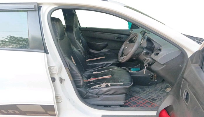 2017 Renault Kwid RXT 1.0 AMT, Petrol, Automatic, 7,942 km, interior