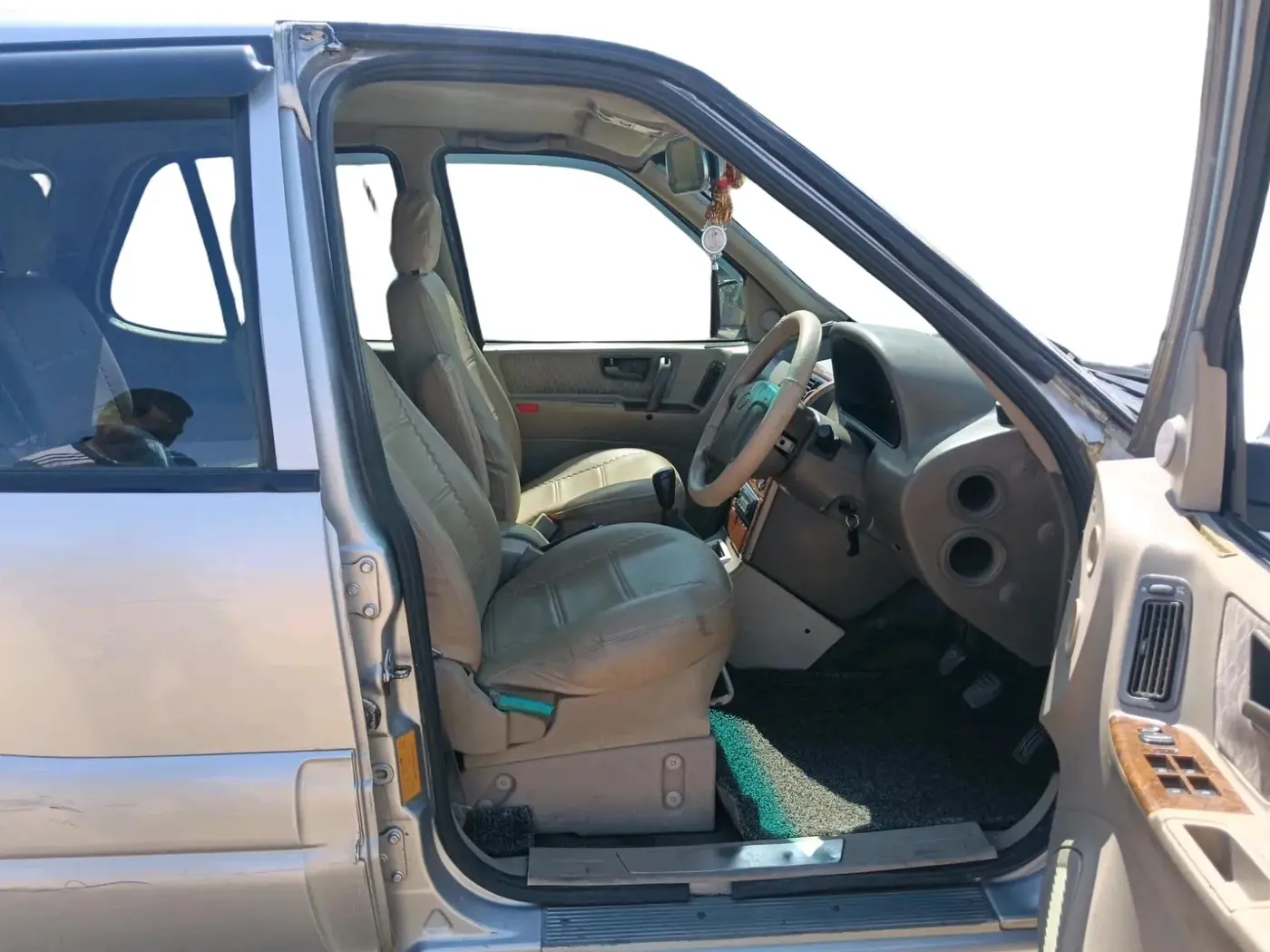 2012 Tata Safari 4X2 LX DICOR, Diesel, Manual, 1,73,600 km, interior