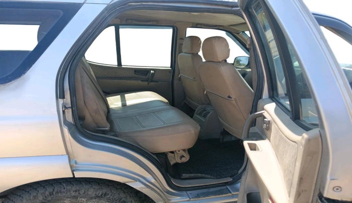 2012 Tata Safari 4X2 LX DICOR, Diesel, Manual, 1,73,600 km, interior