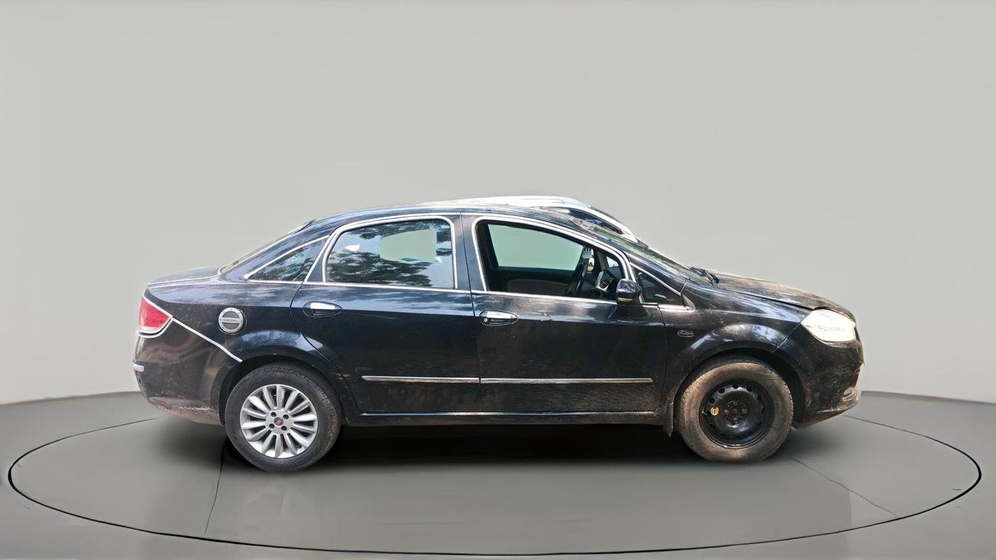 2016 Fiat Linea EMOTION 1.3 L ADVANCED MULTIJET, Diesel, Manual, 57,192 km, exterior