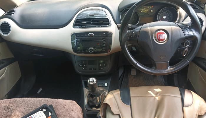 2016 Fiat Linea EMOTION 1.3 L ADVANCED MULTIJET, Diesel, Manual, 57,192 km, interior