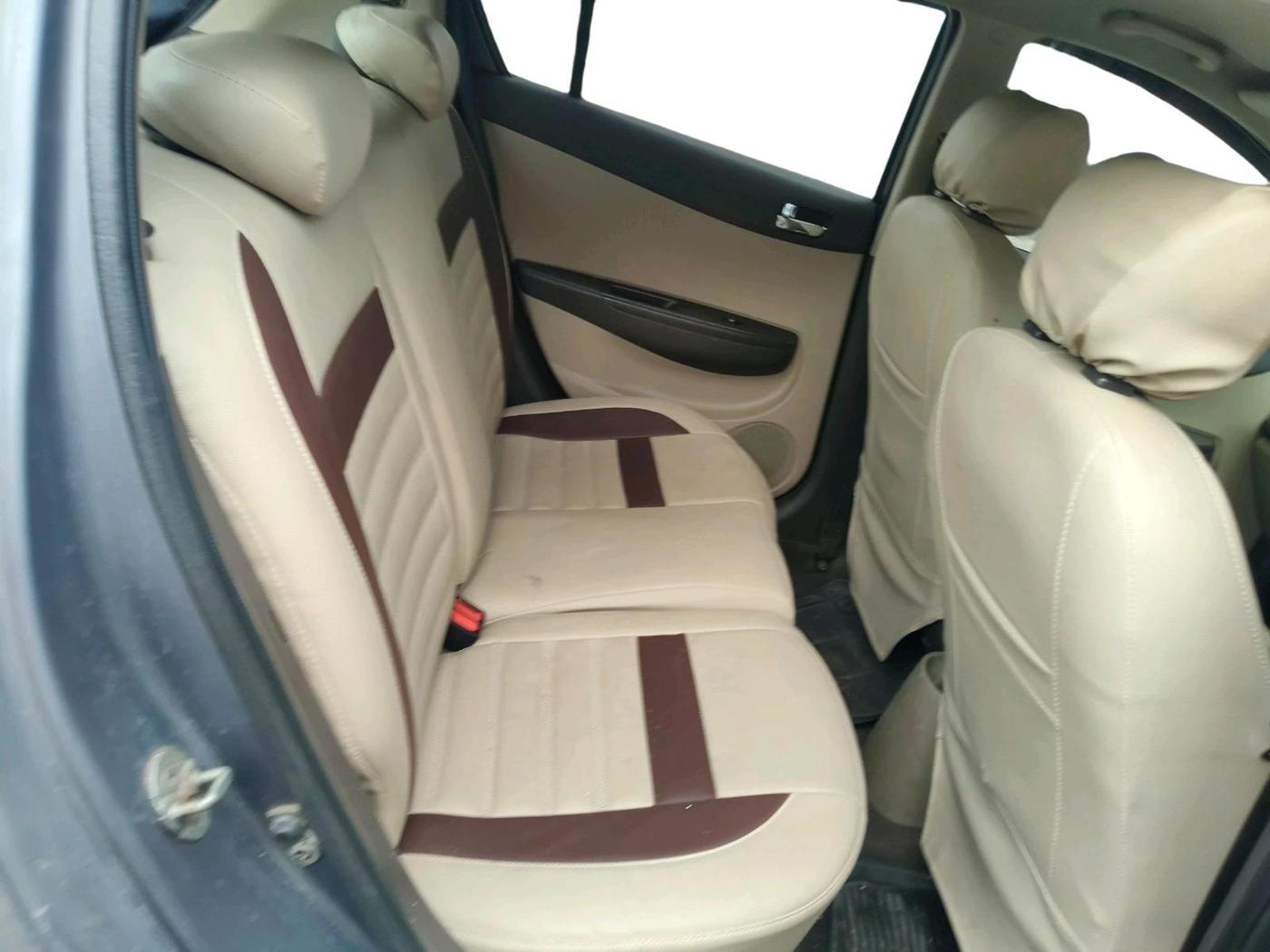 2011 Hyundai i20 SPORTZ 1.2, Petrol, Manual, 80,364 km, interior