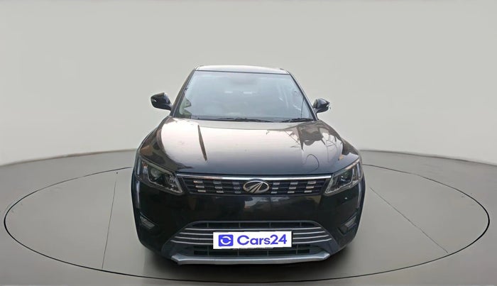 2020 Mahindra XUV300 W8 1.2 PETROL, Petrol, Manual, 19,304 km, exterior