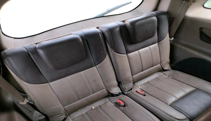 2013 Mahindra XUV500 W8, Diesel, Manual, 1 km, interior