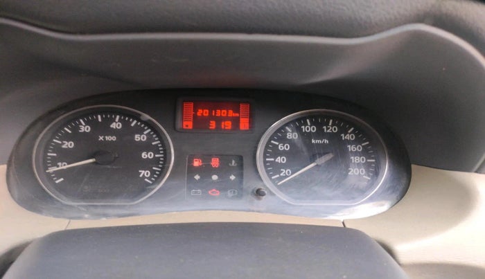 2015 Nissan Terrano XV D THP 110 PS, Diesel, Manual, 2,01,303 km, interior