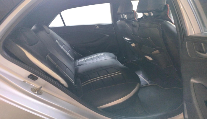 2018 Hyundai i20 Active 1.2 S, Petrol, Manual, 53,237 km, interior