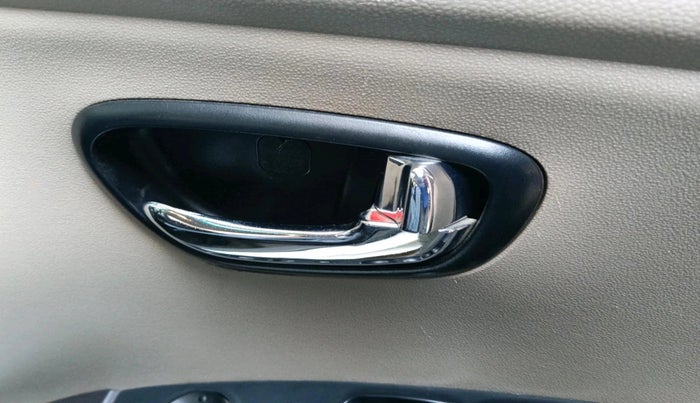 2012 Hyundai i10 SPORTZ 1.2, Petrol, Manual, 51,872 km, interior