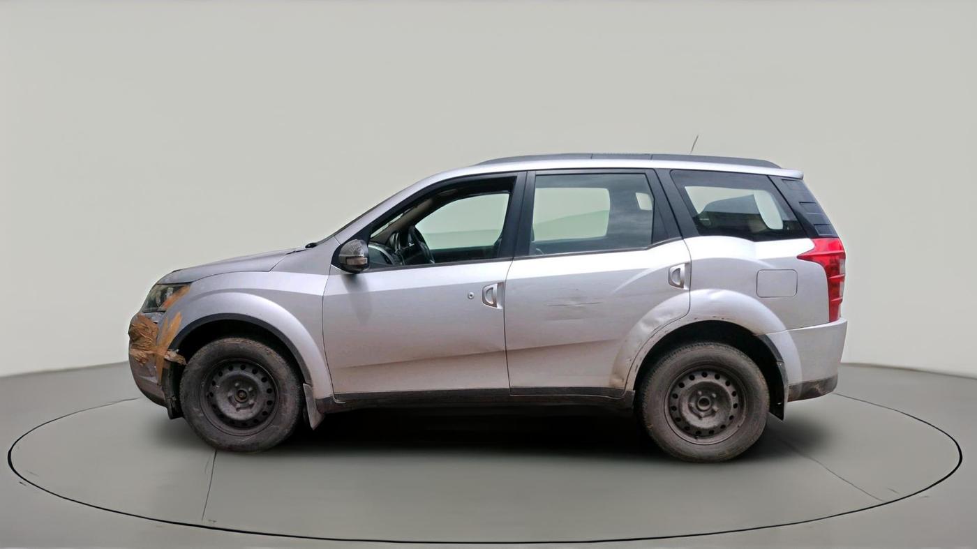 2014 Mahindra XUV500 W6, Diesel, Manual, 1,72,572 km, exterior