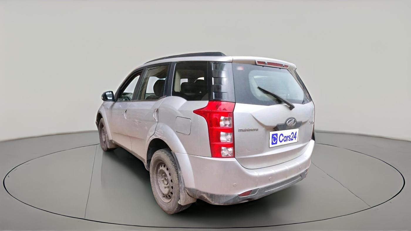 2014 Mahindra XUV500 W6, Diesel, Manual, 1,72,572 km, exterior