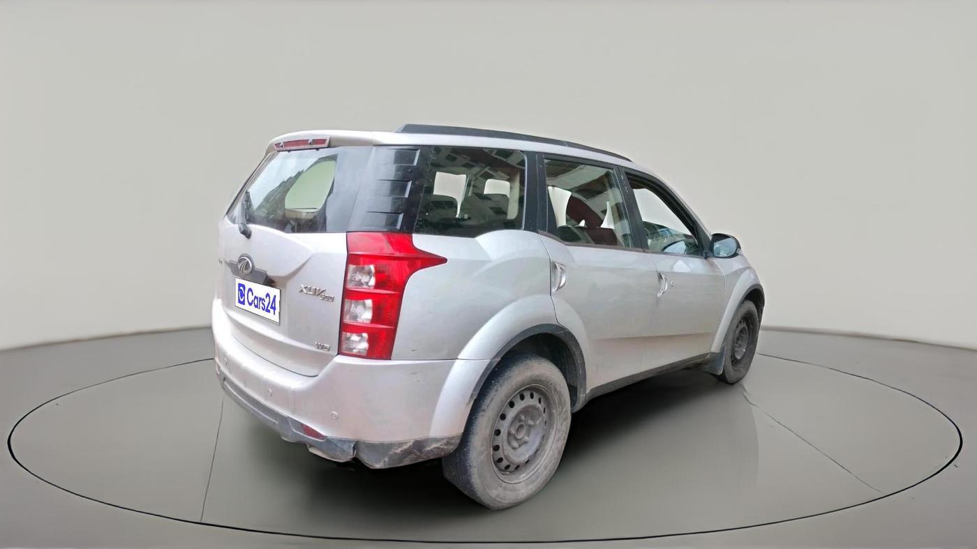 2014 Mahindra XUV500 W6, Diesel, Manual, 1,72,572 km, exterior