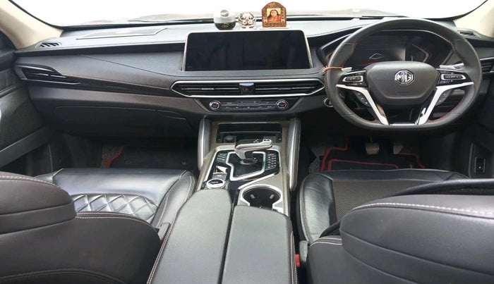 2023 MG GLOSTER BLACKSTORM 7 STR 4X4 TWIN TURBO 2.0, Diesel, Automatic, 39,629 km, interior