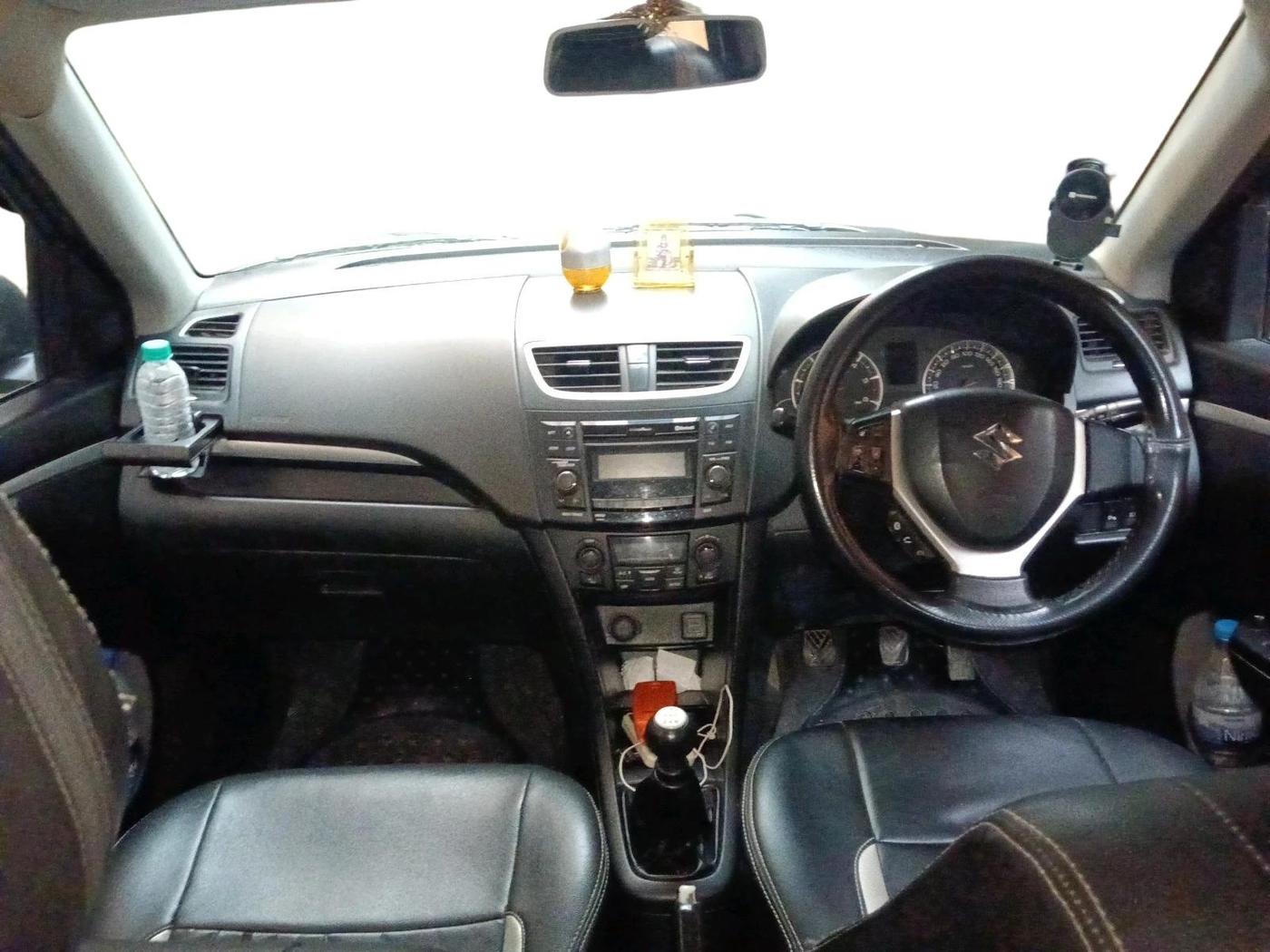 2015 Maruti Swift ZDI, Diesel, Manual, 1,30,682 km, interior