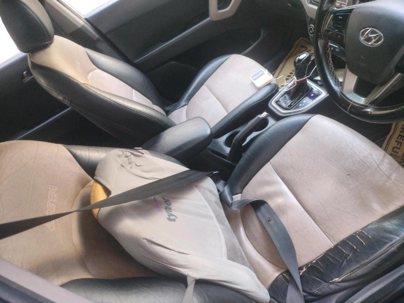 2017 Hyundai Creta SX PLUS AT 1.6 DIESEL, Diesel, Automatic, 1,06,042 km, interior