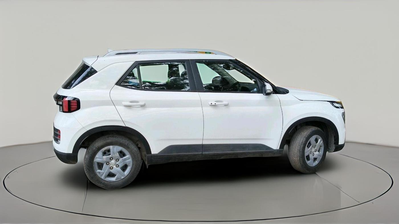 2022 Hyundai VENUE SX 1.2 PETROL, Petrol, Manual, 82,116 km, exterior