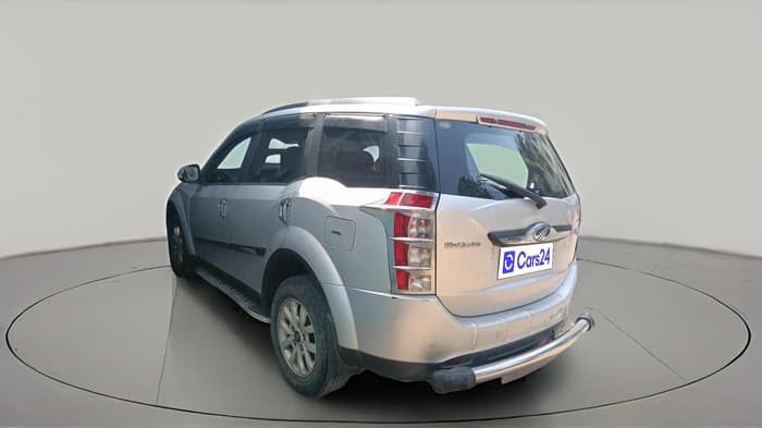 2017 Mahindra XUV500 W10, Diesel, Manual, 1,25,003 km, exterior