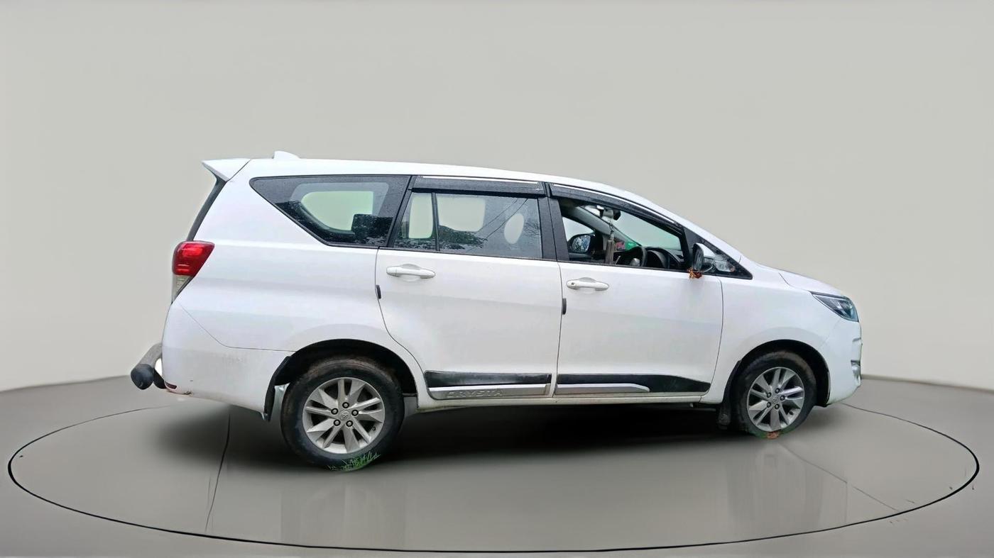 2023 Toyota Innova Crysta 2.4 GX 8STR, Diesel, Manual, 76,245 km, exterior