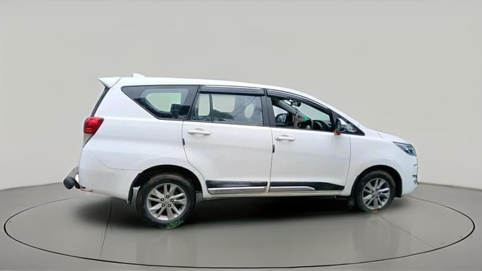 2023 Toyota Innova Crysta 2.4 GX 8STR, Diesel, Manual, 76,245 km, exterior