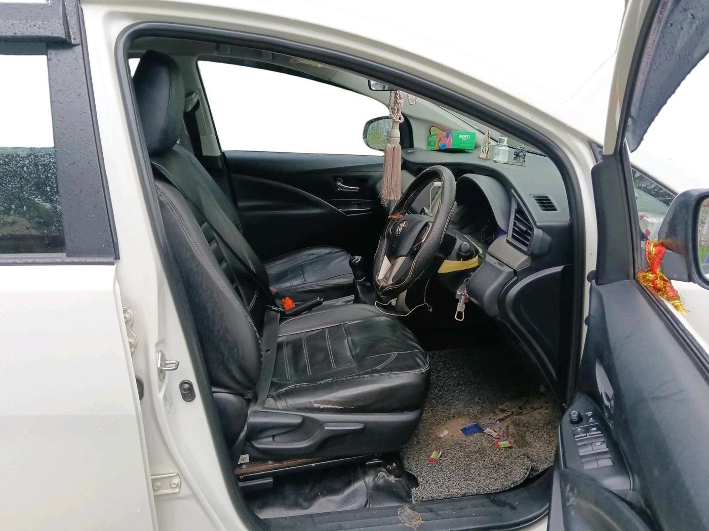 2023 Toyota Innova Crysta 2.4 GX 8STR, Diesel, Manual, 76,245 km, interior