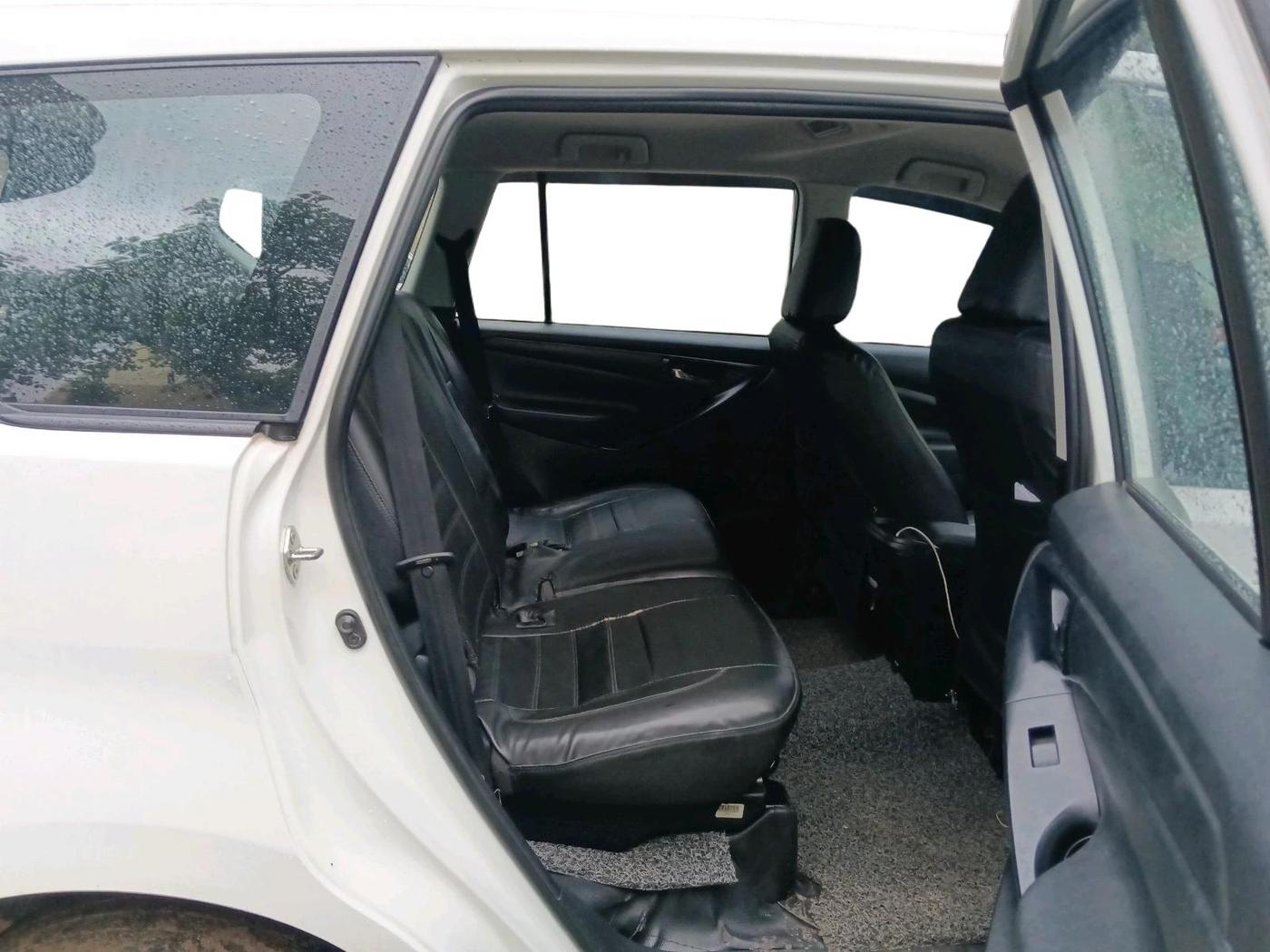 2023 Toyota Innova Crysta 2.4 GX 8STR, Diesel, Manual, 76,245 km, interior
