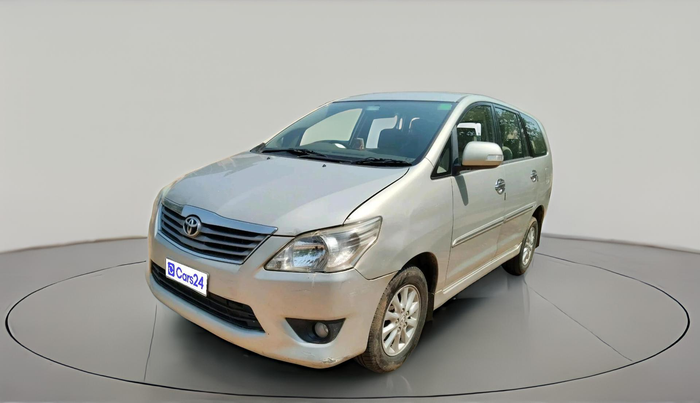 2012 Toyota Innova 2.5 VX 7 STR, Diesel, Manual, 66,736 km, exterior