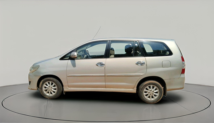 2012 Toyota Innova 2.5 VX 7 STR, Diesel, Manual, 66,736 km, exterior