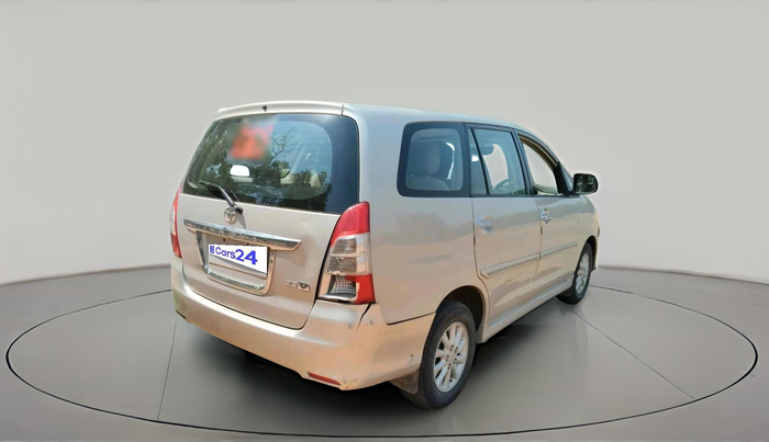 2012 Toyota Innova 2.5 VX 7 STR, Diesel, Manual, 66,736 km, exterior