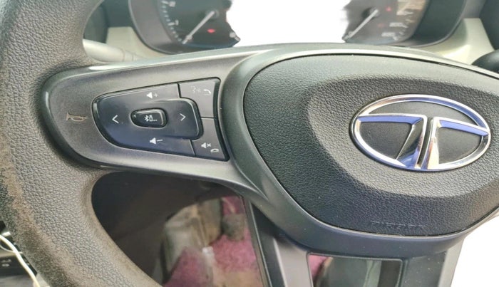 2022 Tata PUNCH ADVENTURE MT, Petrol, Manual, 86,099 km, interior