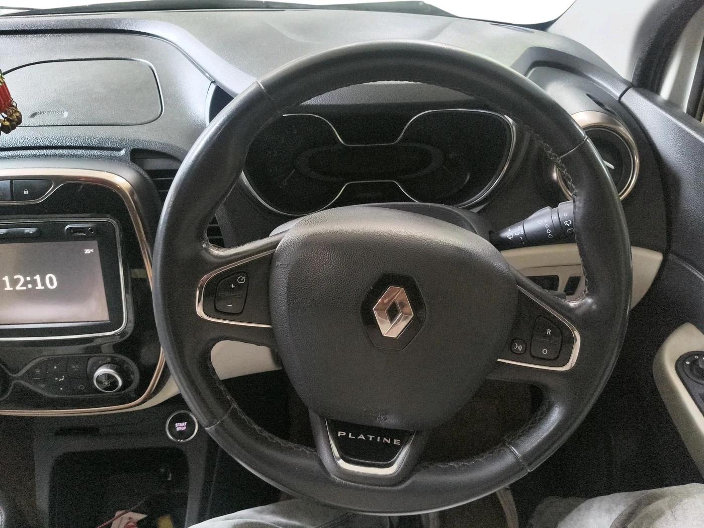 2017 Renault Captur PLATINE DIESEL , Diesel, Manual, 1,01,844 km, interior