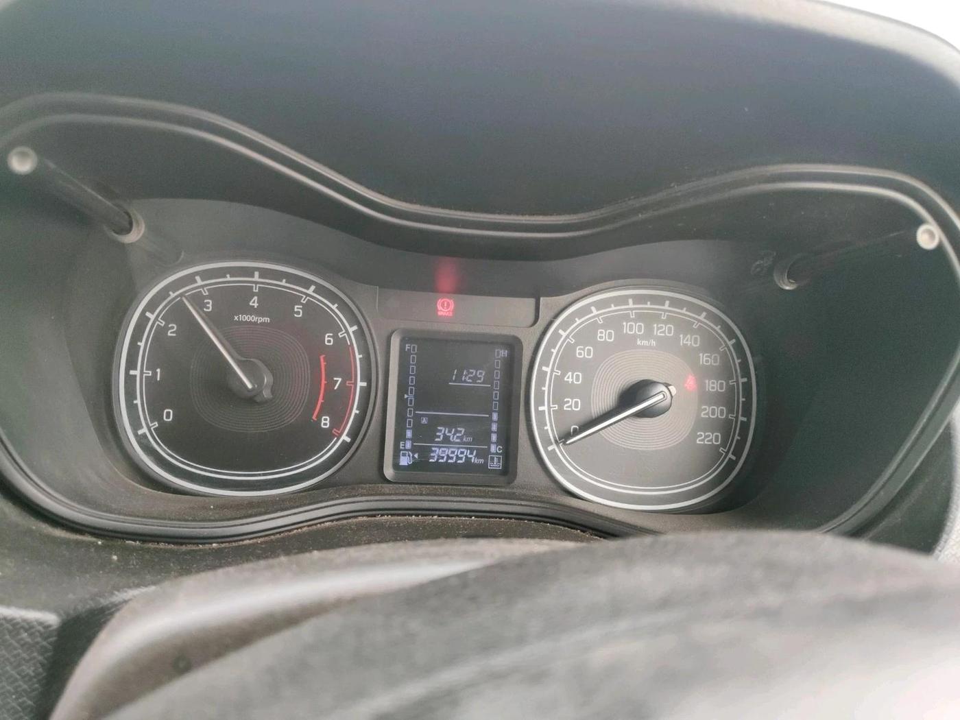 2020 Maruti Vitara Brezza LXI, Petrol, Manual, 39,994 km, interior