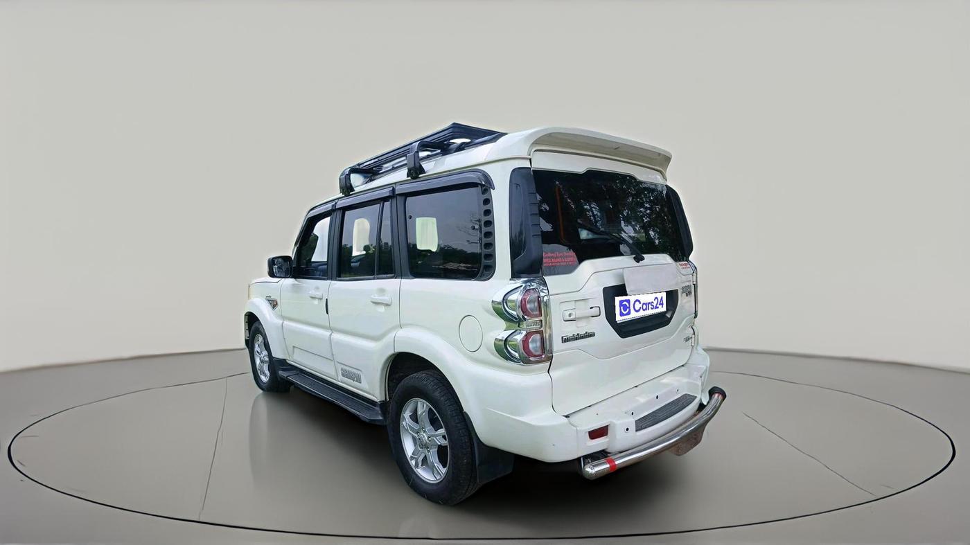 2015 Mahindra Scorpio S10, Diesel, Manual, 38,015 km, exterior