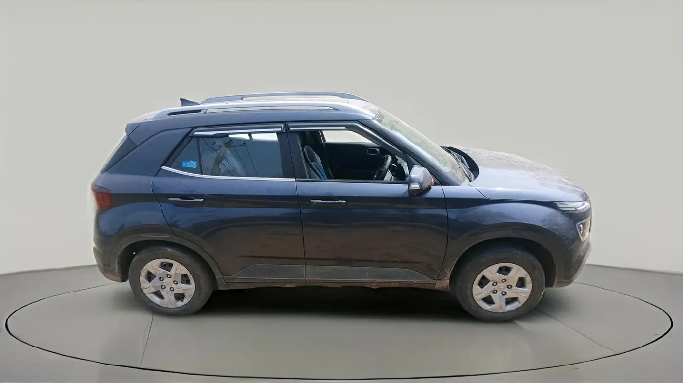 2021 Hyundai VENUE S+ 1.2, Petrol, Manual, 46,871 km, exterior