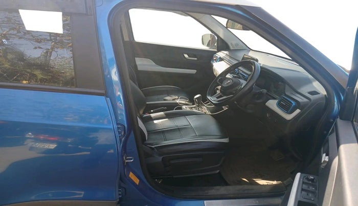 2023 Tata PUNCH CREATIVE AMT 1.2 RTN DUAL TONE, Petrol, Automatic, 17,346 km, interior