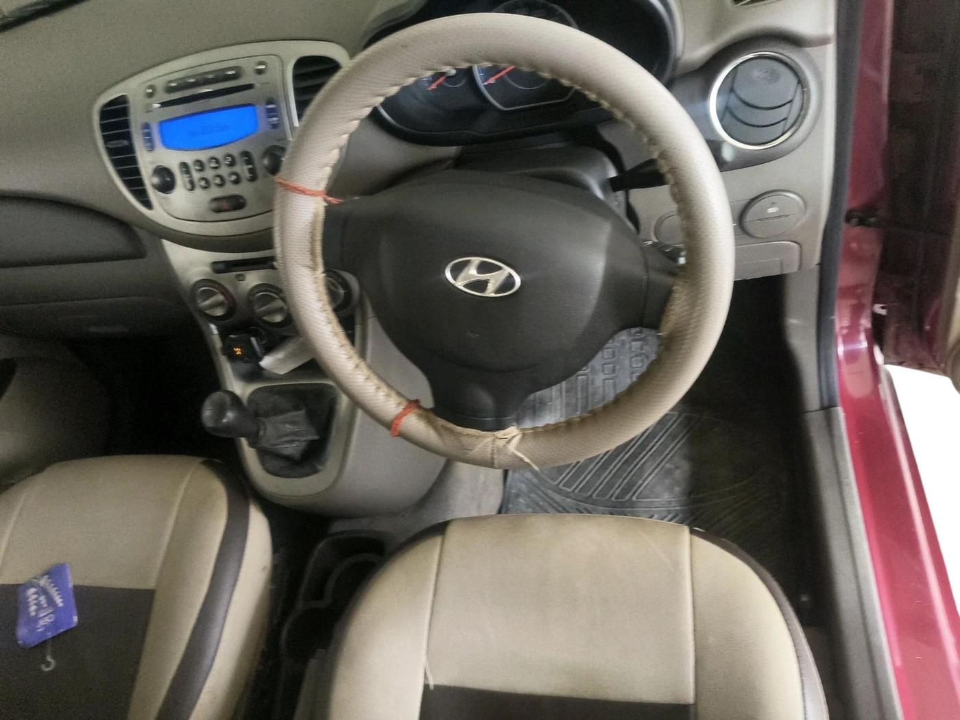 2014 Hyundai i10 SPORTZ 1.1, Petrol, Manual, 36,318 km, interior